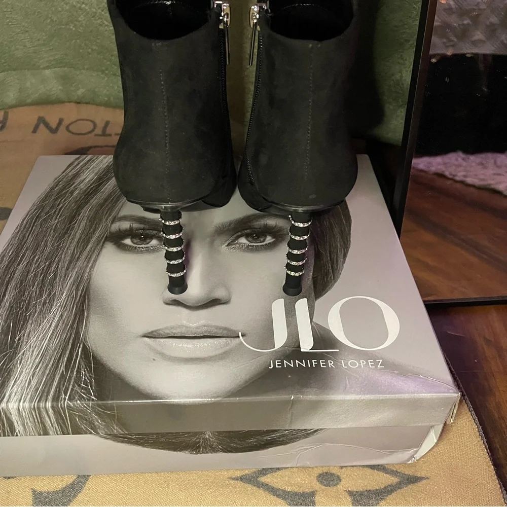 Jennifer Lopez Black Ankle Boots Sleek Design NWOT